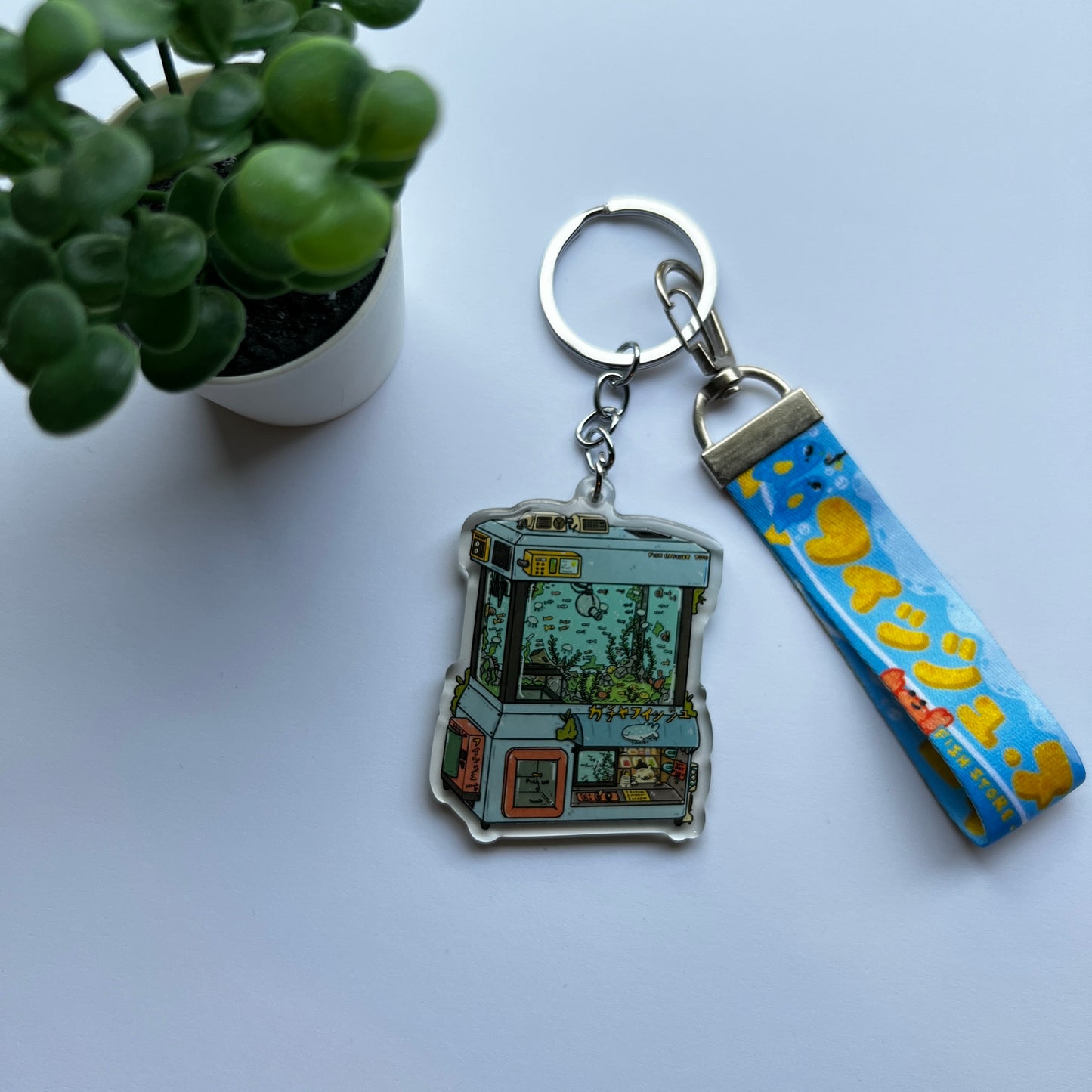 Fish Claw Keychain w/ Lanyard